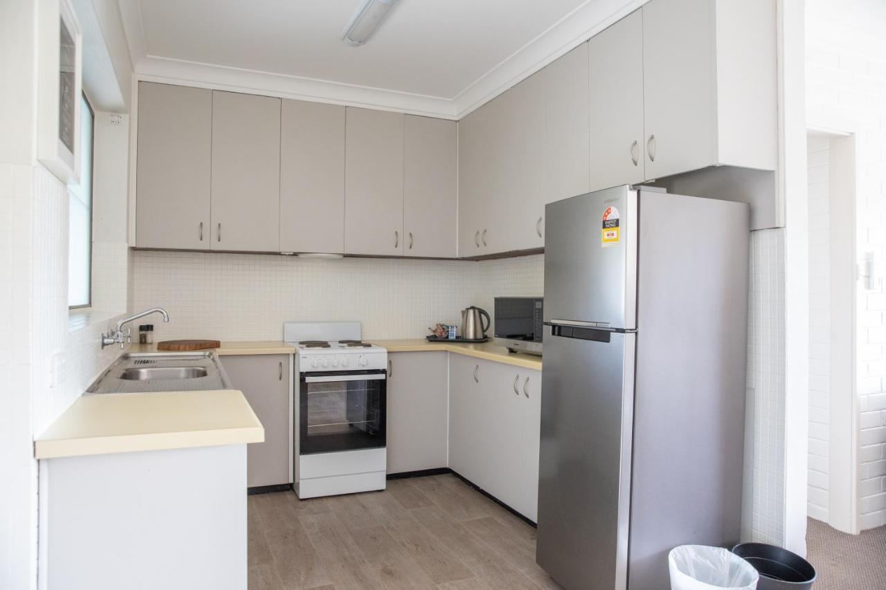 Harriet House Tumut Motel ภายนอก รูปภาพ