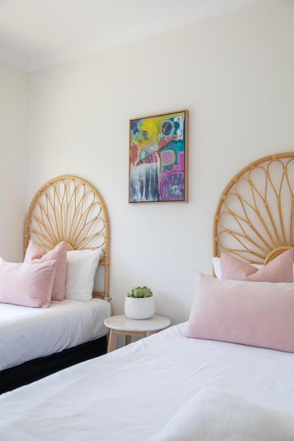 Harriet House Tumut Motel ภายนอก รูปภาพ
