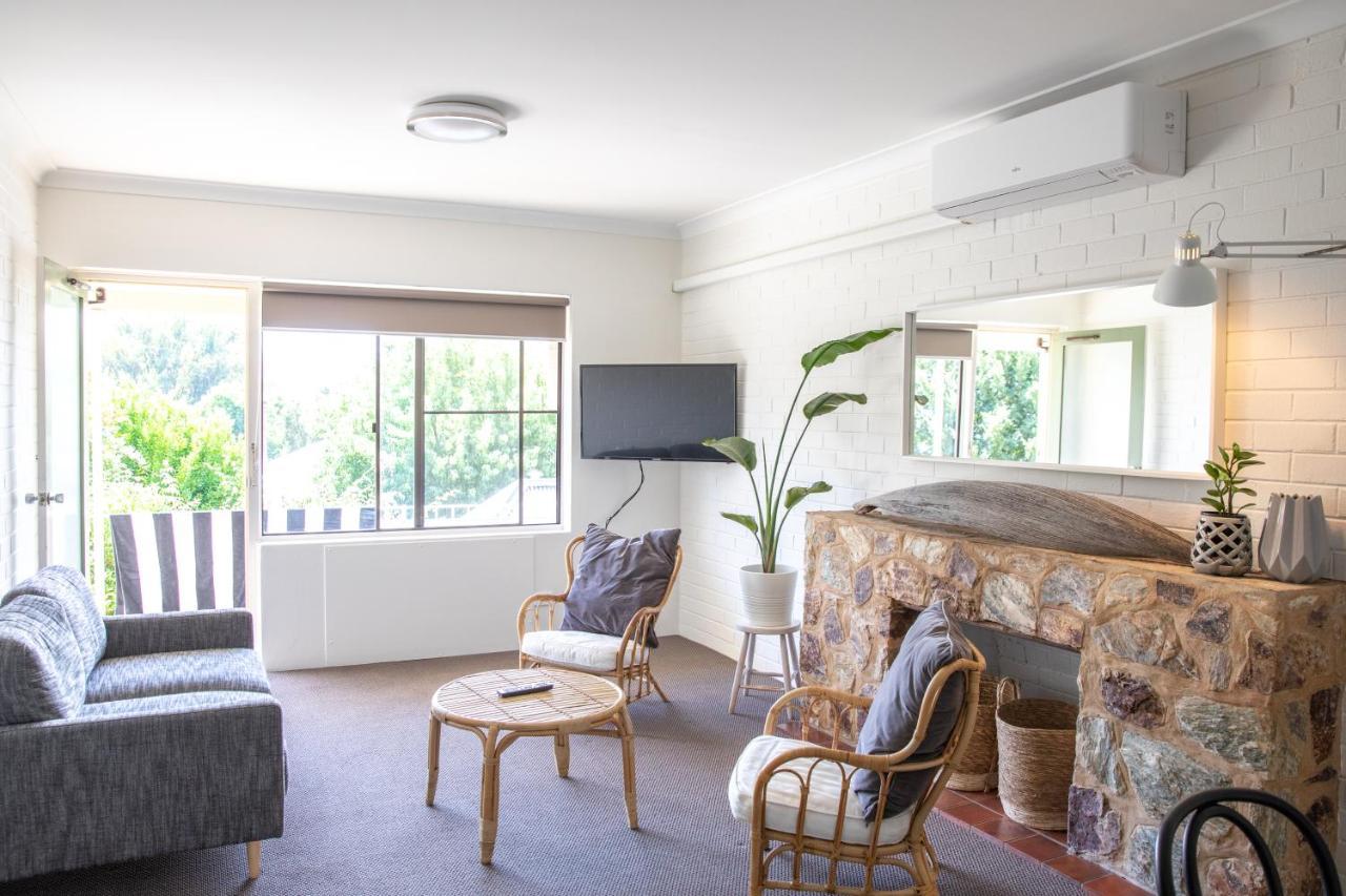 Harriet House Tumut Motel ภายนอก รูปภาพ